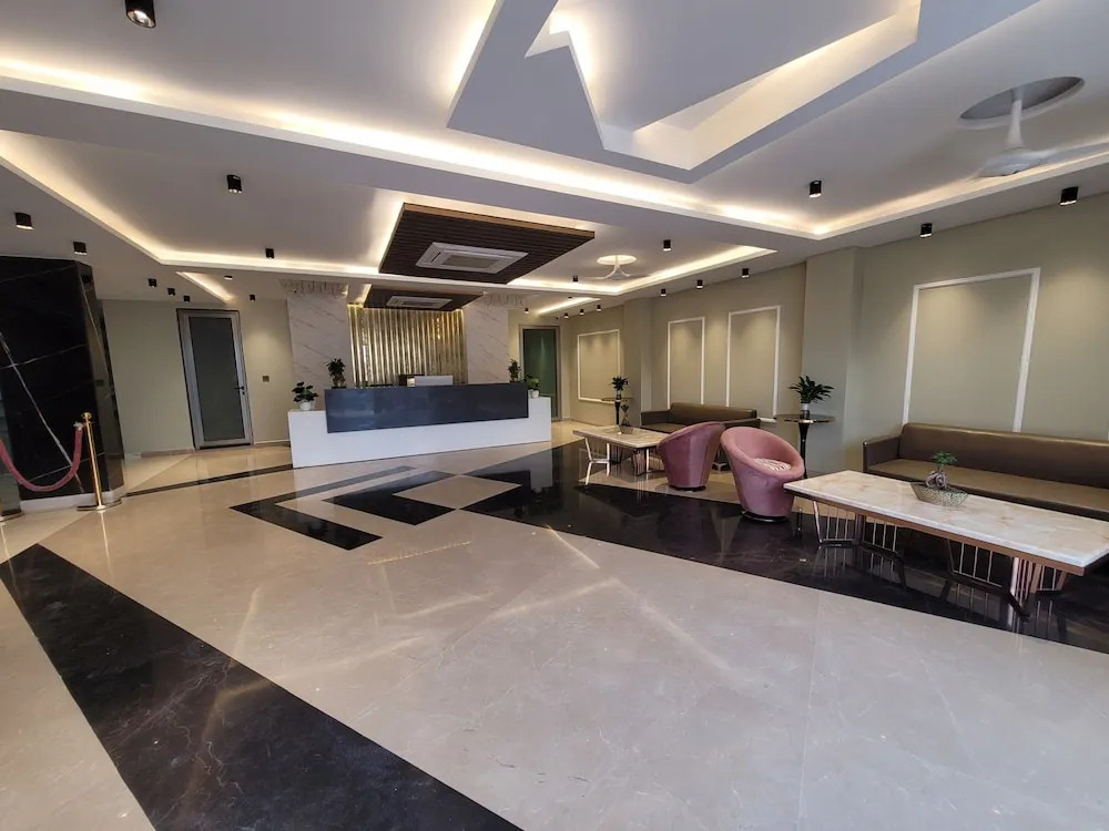 Hotel Rj