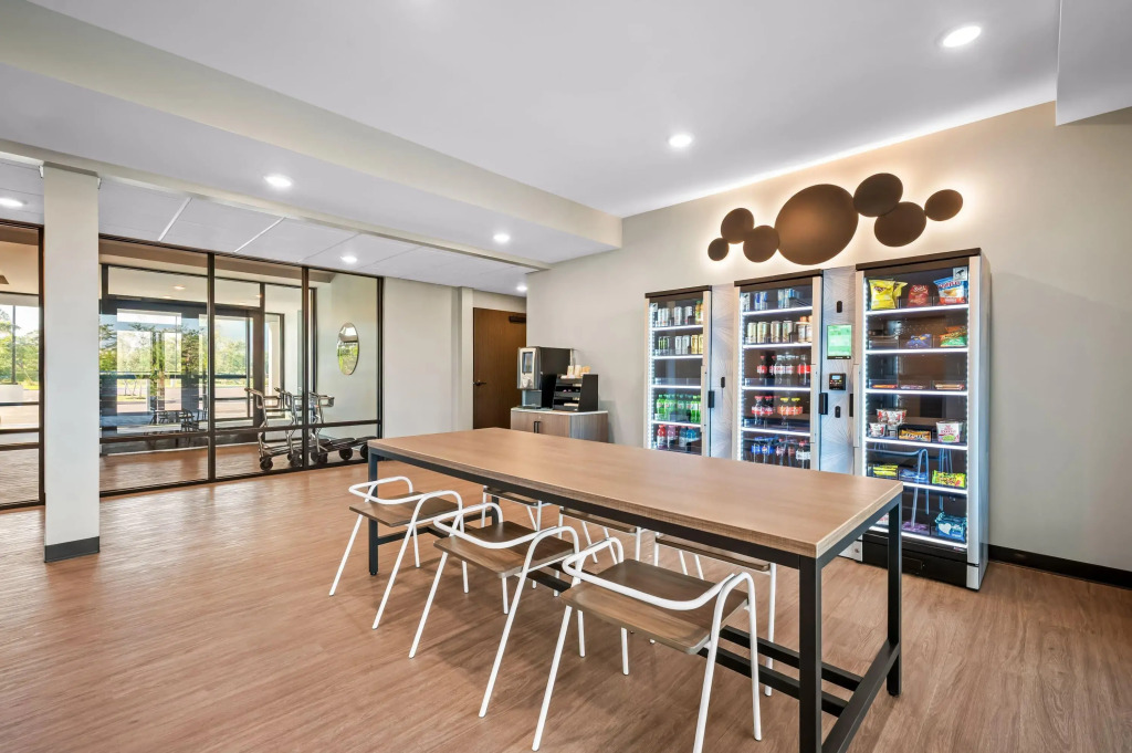 Echo Suites Extended Stay By Wyndham Naples
