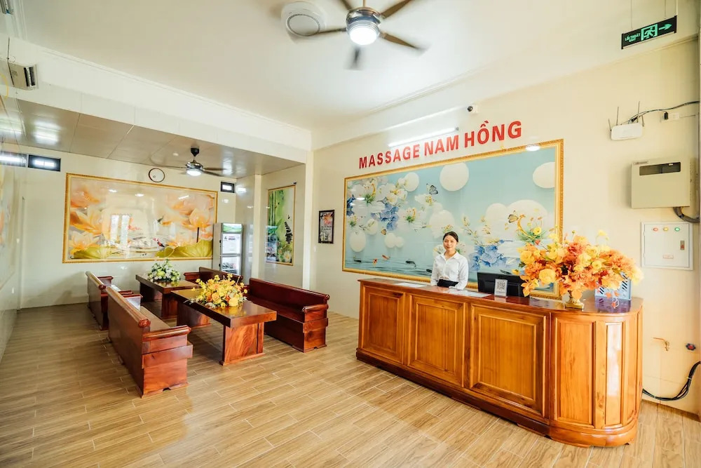 Nam Hong Hotel