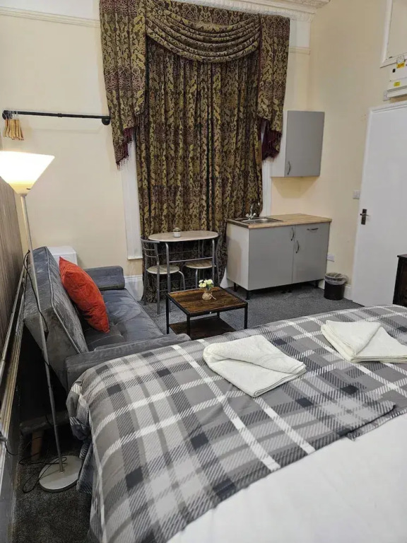Studio 24-Free Private Parking