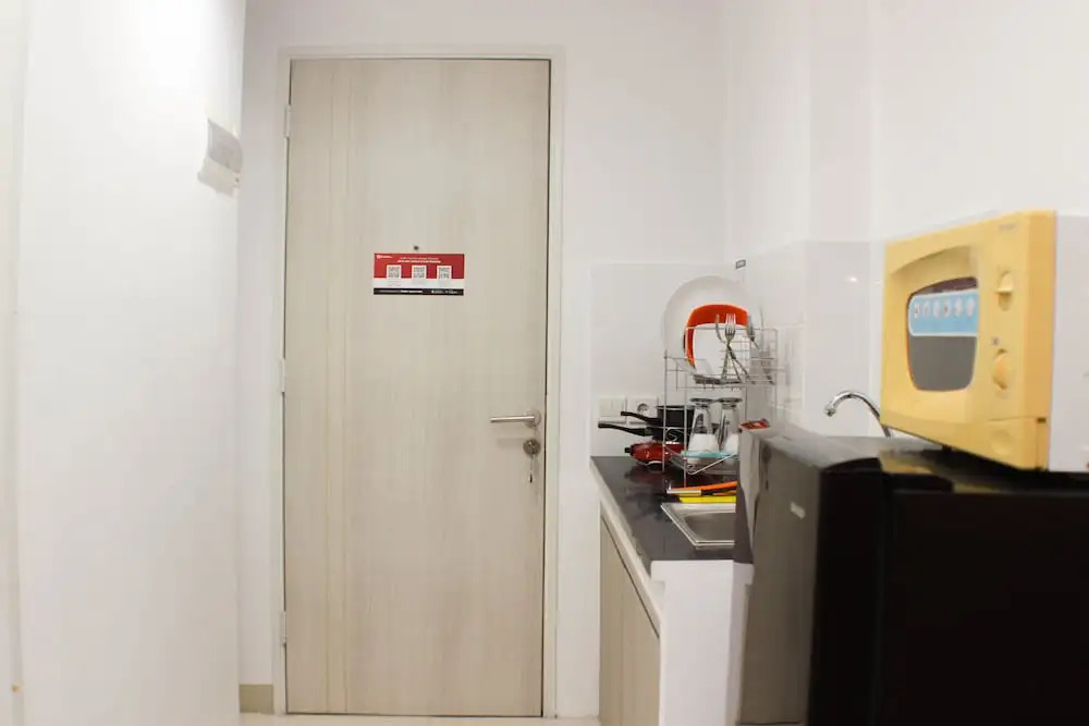 Elegant Studio At Azalea Suites Apartment