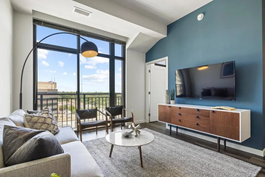 Placemakr Marymount Ballston
