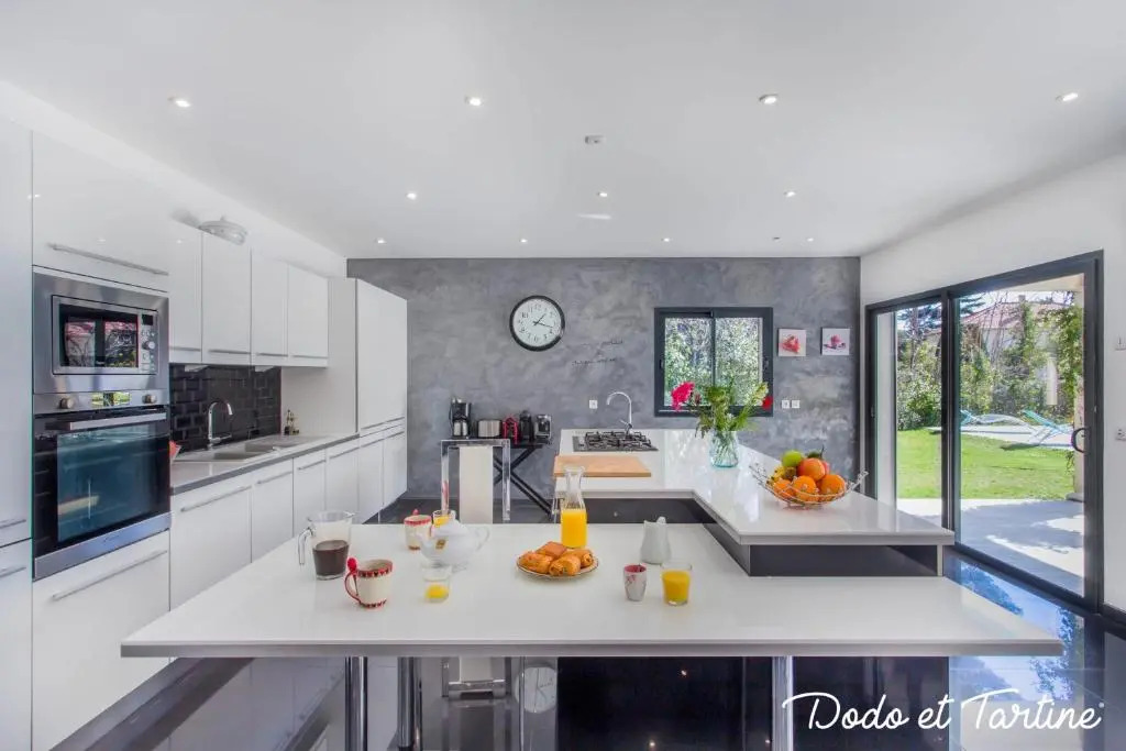 Stunning Villa 4 bedroom with pool - Dodo et Tartine