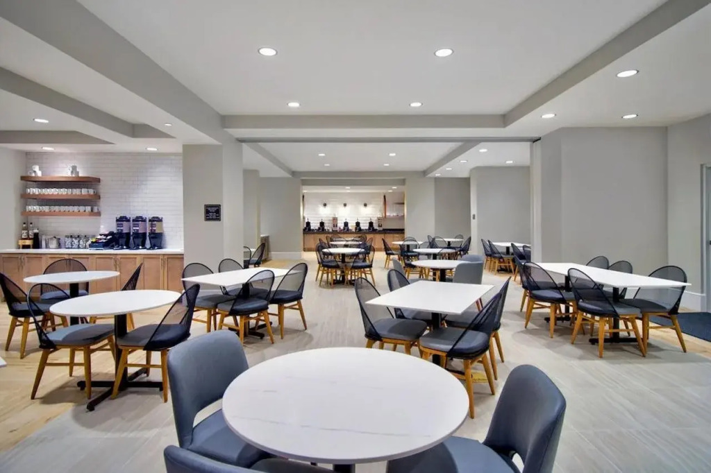 Residence Inn by Marriott Orlando at FLAMINGO CROSSINGS Town Center