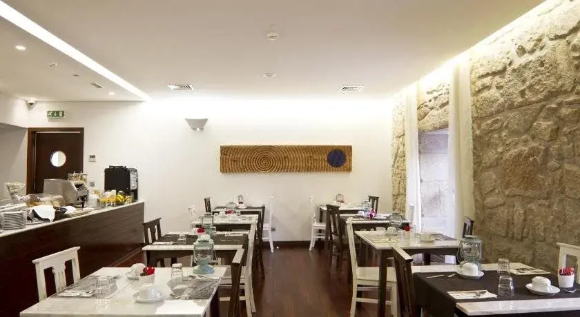 Oca Ribeira do Porto Hotel