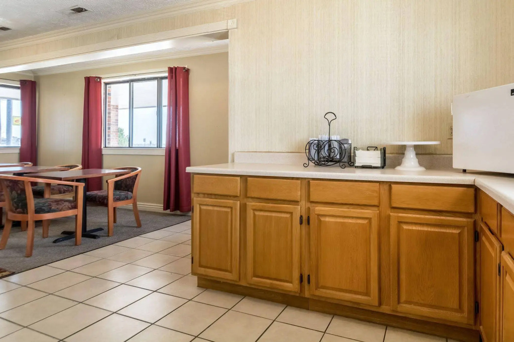 Rodeway Inn