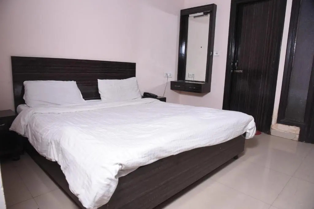 Hotel gold coin