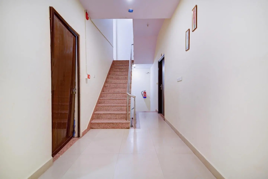 Collection O 28716 Aditya Residency