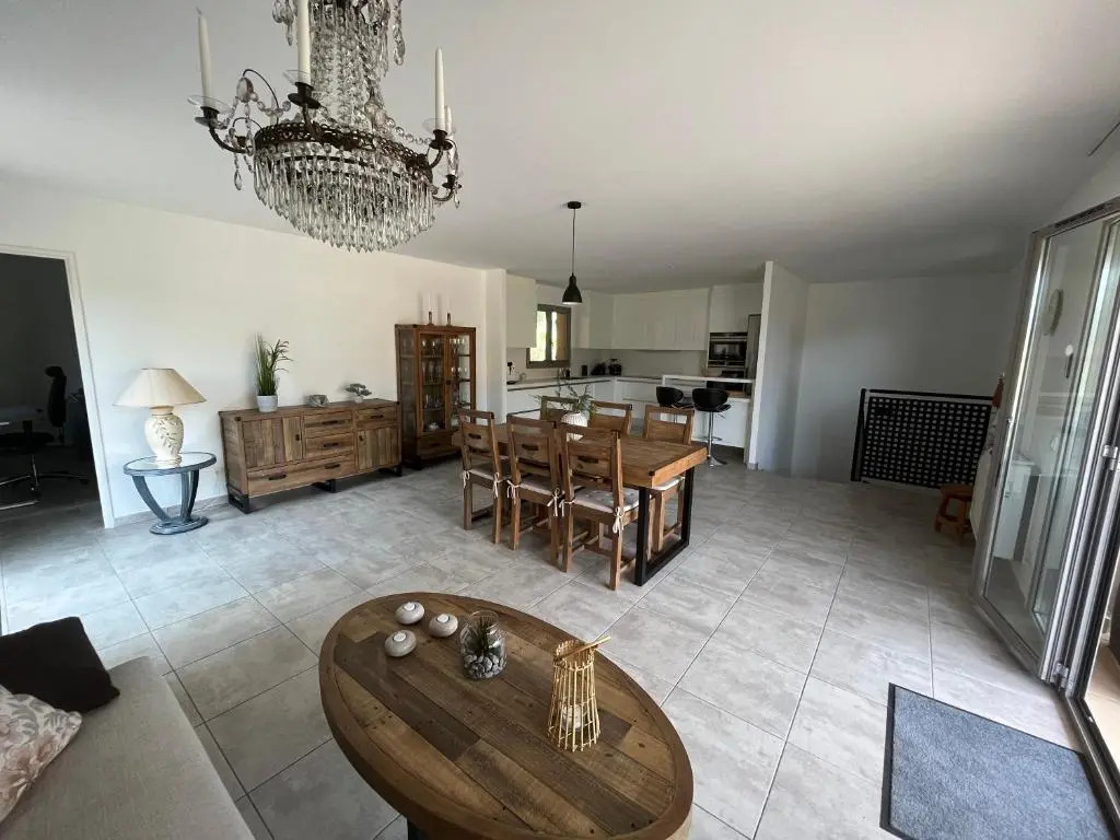 Appartement neuf, 128 m², 3 terrasses