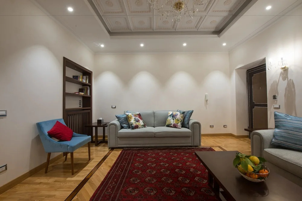 Novecento Apartments