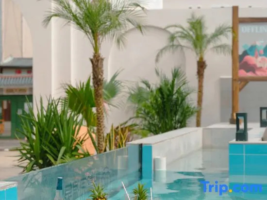 Dali Yixinyuan Hot Spring Homestay (Xiashankou Branch)