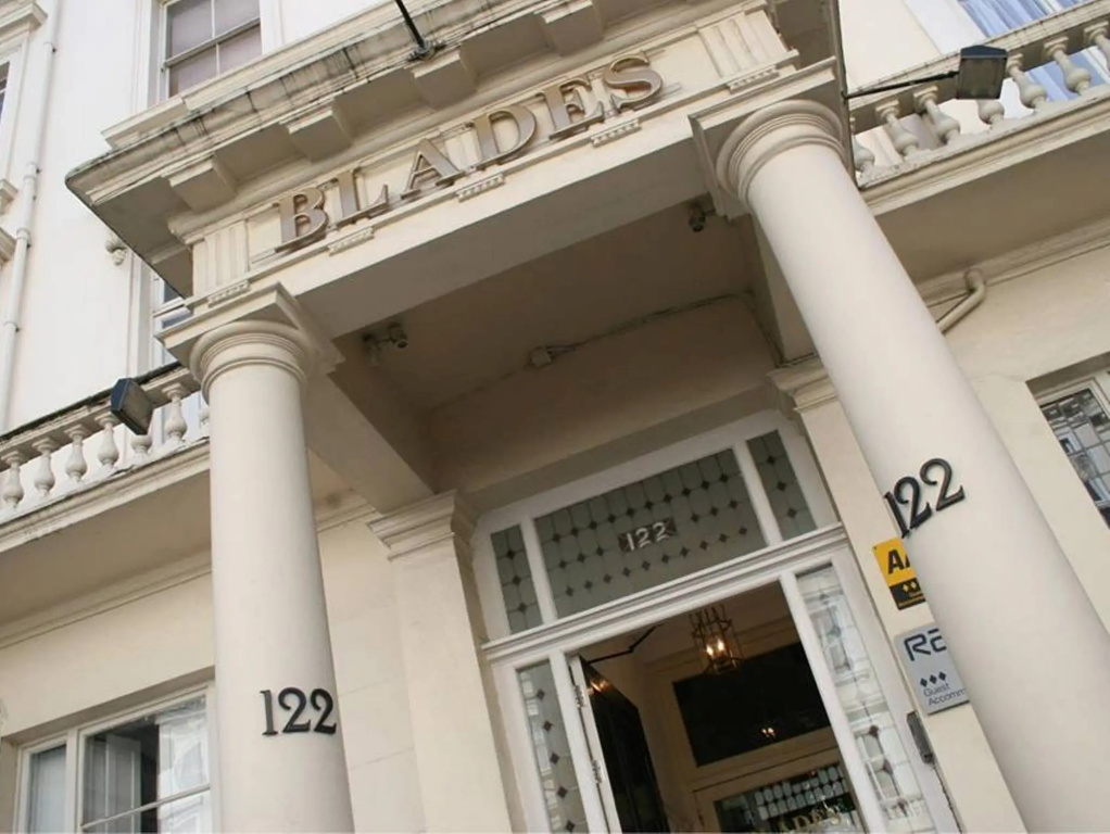 Blades Hotel