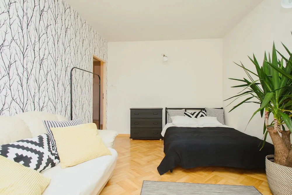 Lucka Rooms - California Dreaming B24.2