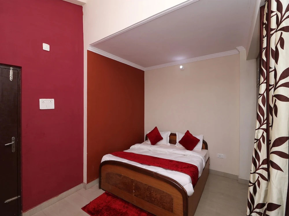 OYO 13896 Home Spacious 2BHK Cottage Sattal Road
