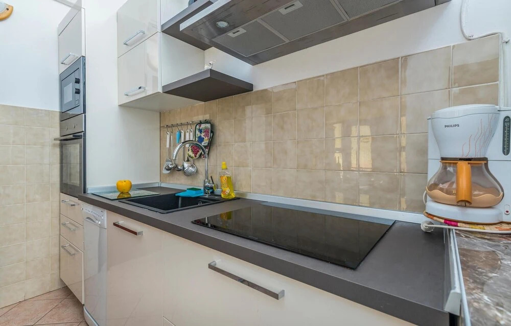 Nice Apartment in Mali Losinj With Wifi and 2 Bedrooms