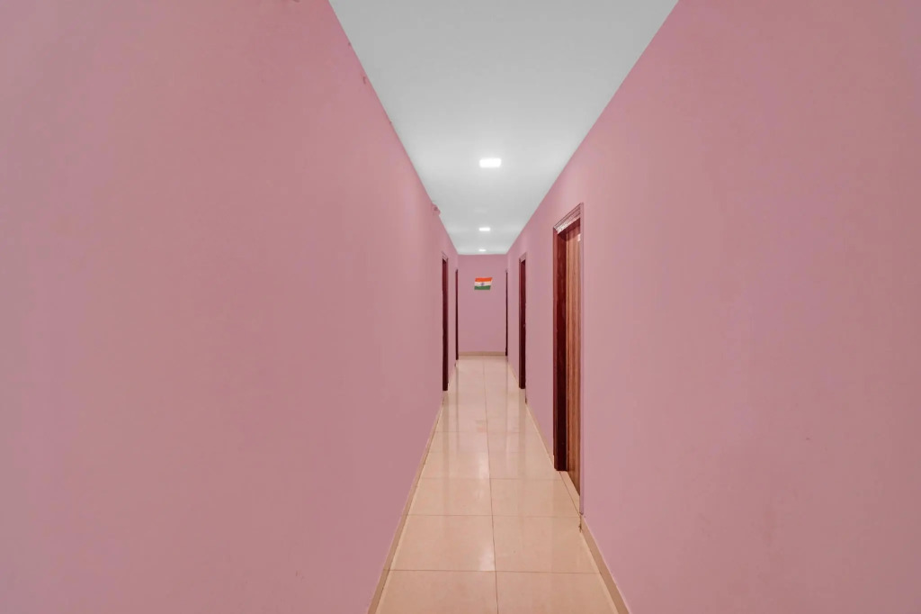 Capital O 81366 Vikas Inn Nxt