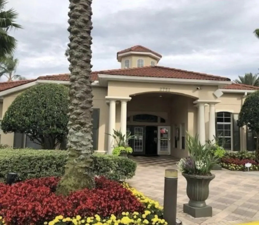 3 Bed Th 2 Miles From Disney Entrance Kissimmee 3 Bedroom Townhouse by Redawning