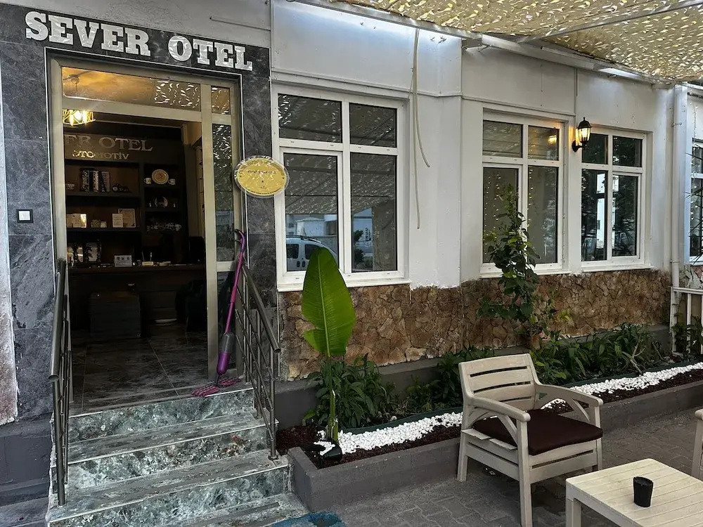 FİNİKE SEVER OTEL