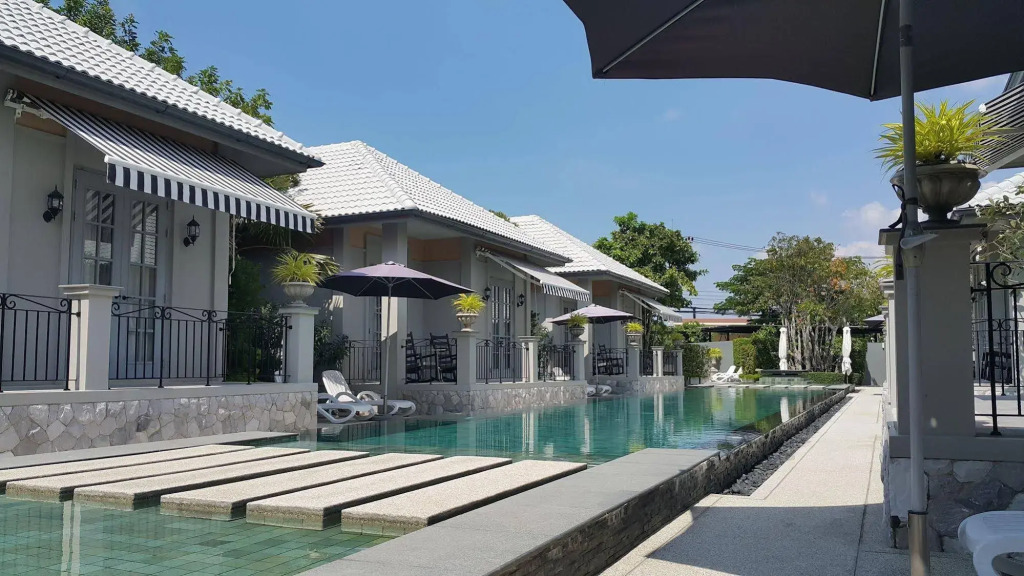 Sala Retreat Villas