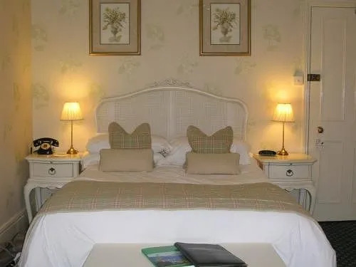 Rylstone Manor