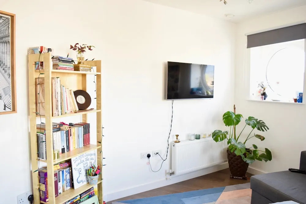 Homely 1 Bedroom Southwark Flat With Balcony