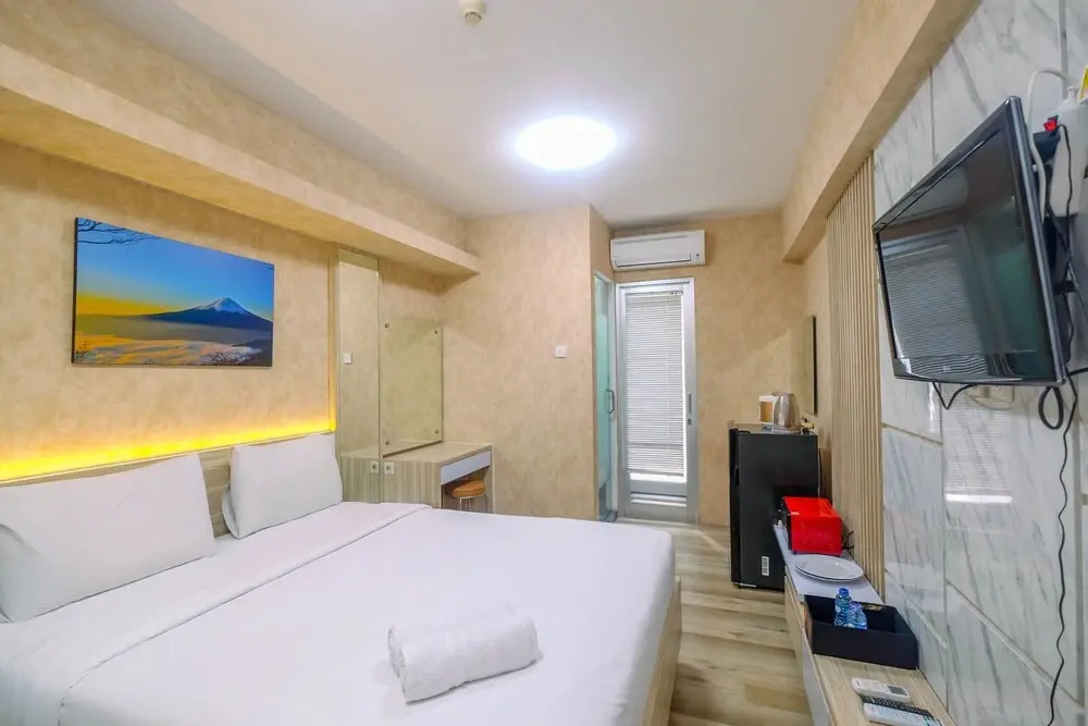 Best View Studio Apartment at Green Bay Pluit By Travelio