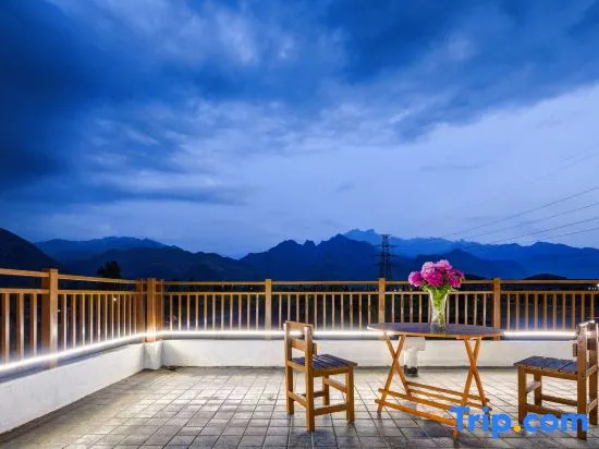 Floral Hotel·Vaguely Nanshan Hot Spring Courtyard Hotel