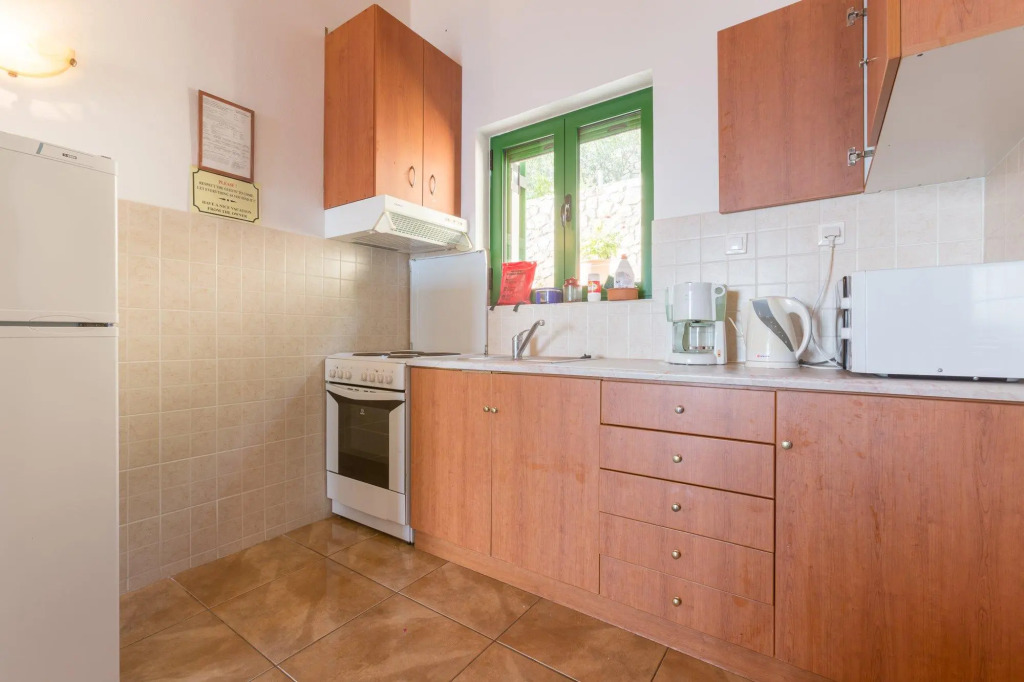 Villa Anastasia Large Private Pool Walk to Beach Sea Views A C Wifi Car Not Required - 2248