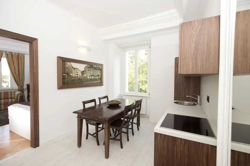 Zois Apartments