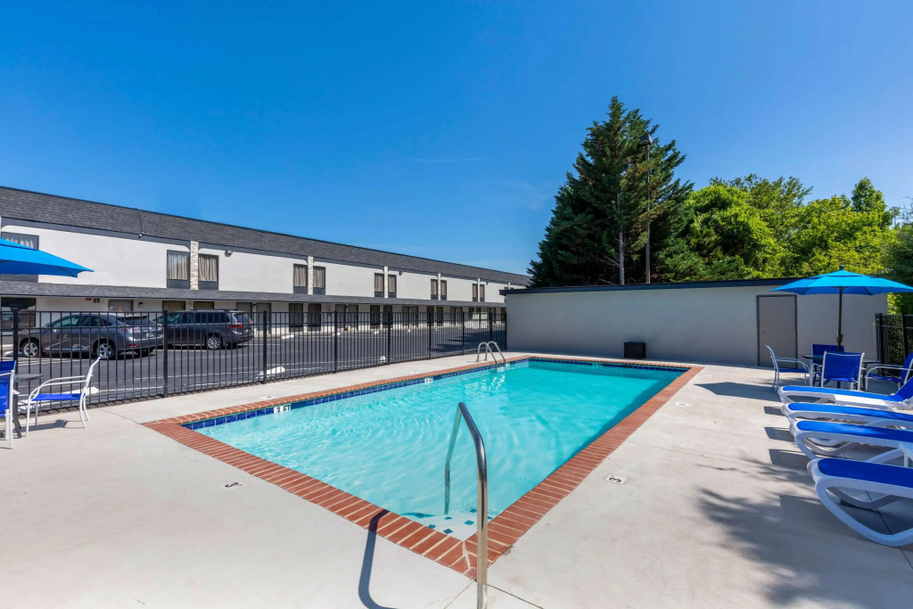 Quality Inn Cleveland North