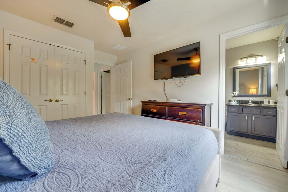 4 Mi to Disney: Family Home w/ Private Pool!