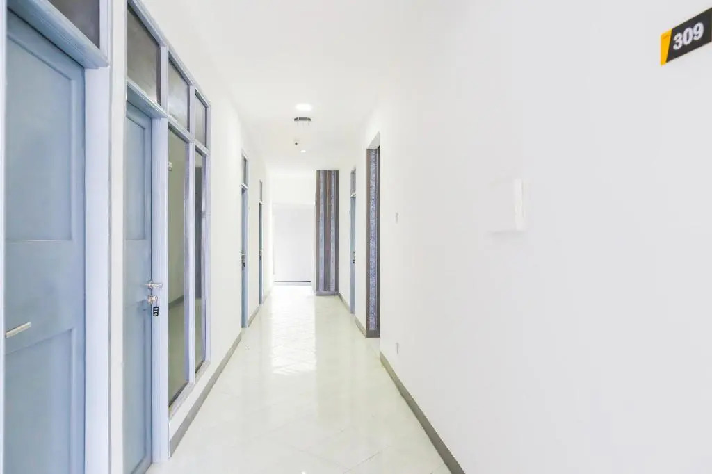 OYO 2308 Seven Season Residence