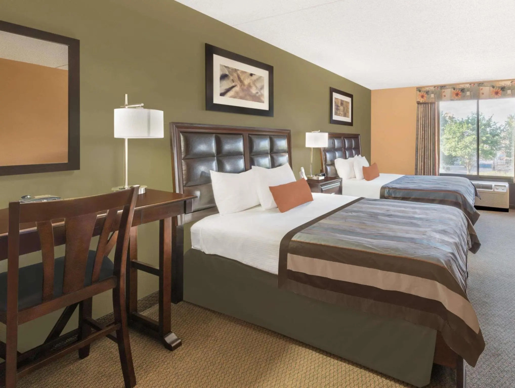 Holiday Inn Express & Suites Longview North by IHG