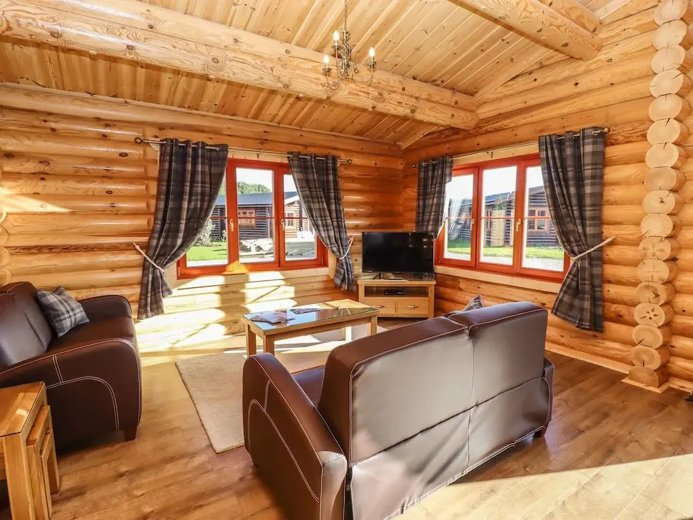 Holly Lodge