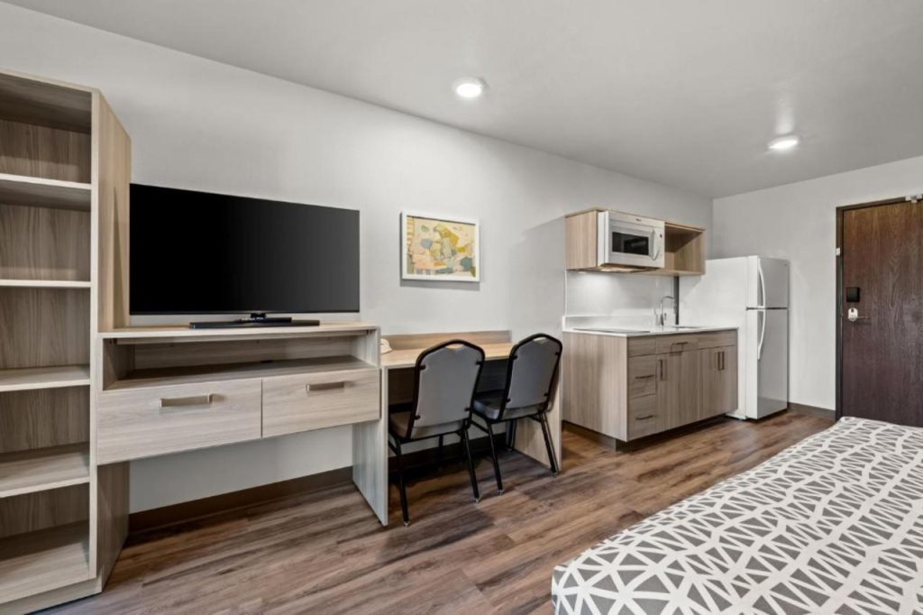 Woodspring Suites Charlotte - Arrowood