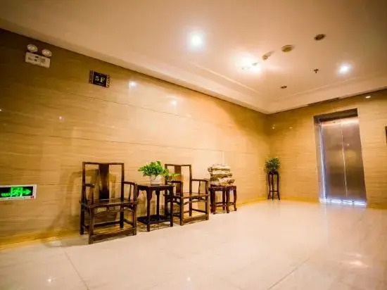 Huajiadi • Runkai Holiday Hotel (Taierzhuang Ancient City Scenic Area)