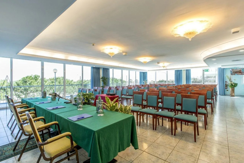 Hotel Ambassador