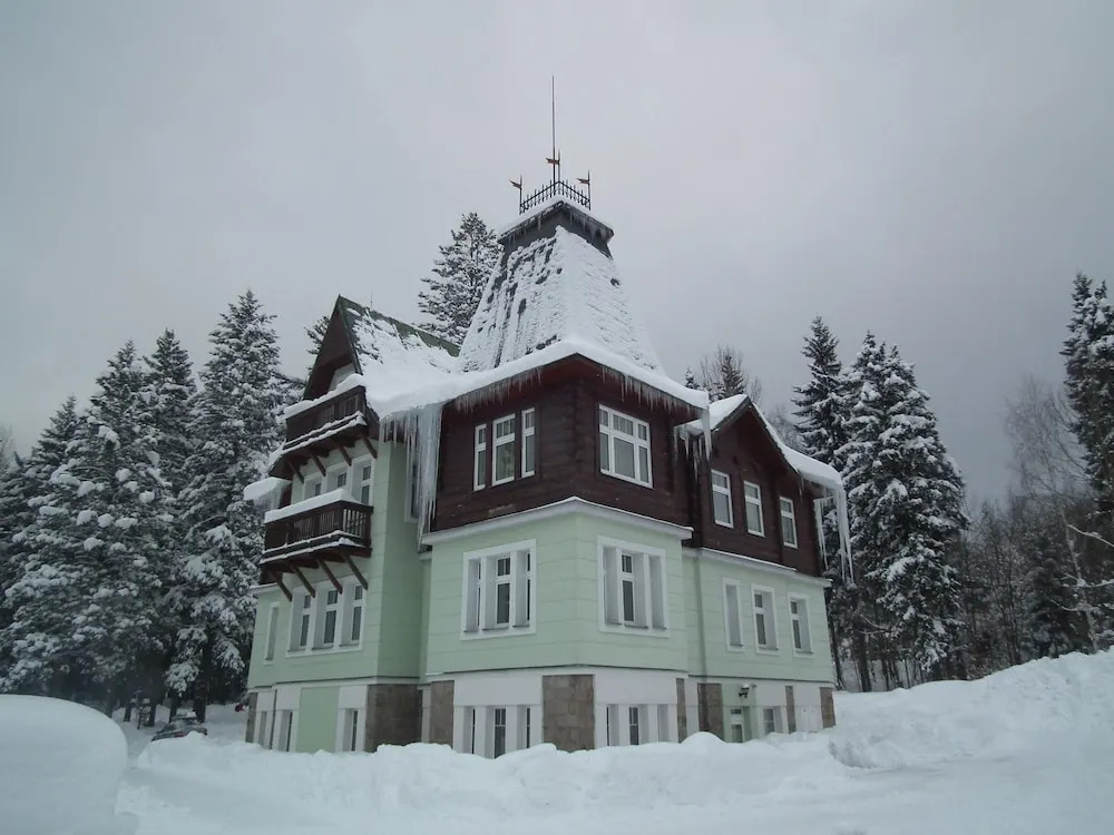 Villa Golden