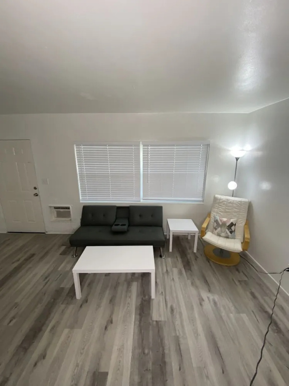 Uptown Inn & Suites