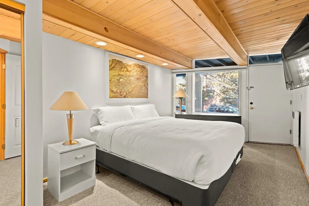 Central Aspen Condo Walk to Gondola & Ruby Park - LC5 by RedAwning