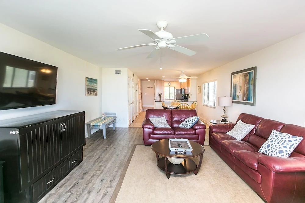SEA Haven 512 [3/2.5] Free Activities! & Oceanfront Wifi Pool