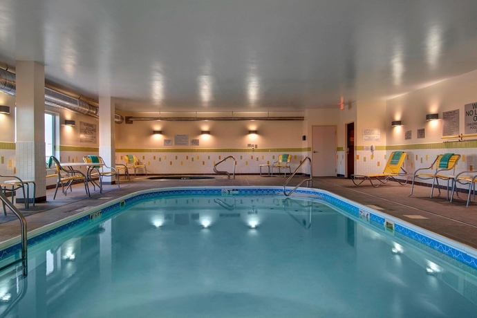 Fairfield Inn & Suites by Marriott Fort Worth I-30 West Near NAS JRB