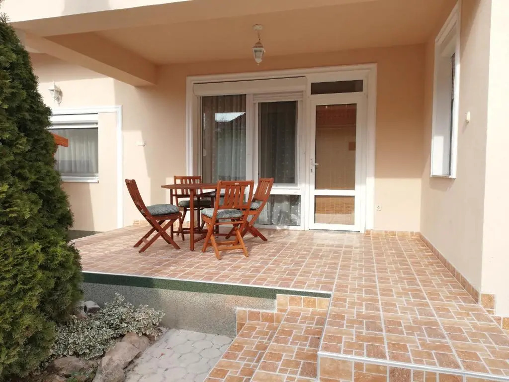 Imola És Andrea Apartmanház