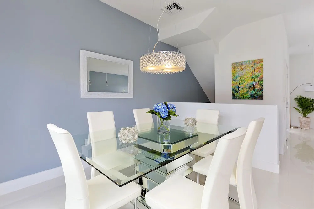 1387 N Ocean Townhouse - 4 Br townhouse by RedAwning