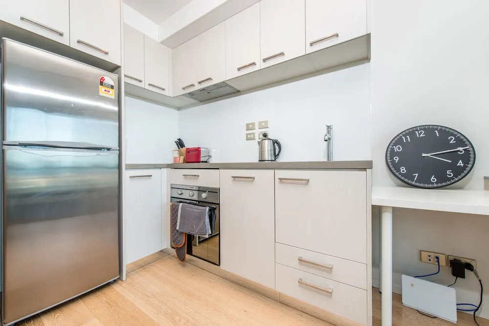 JHT - 1 BRM Apartment, Queen St, Seaview