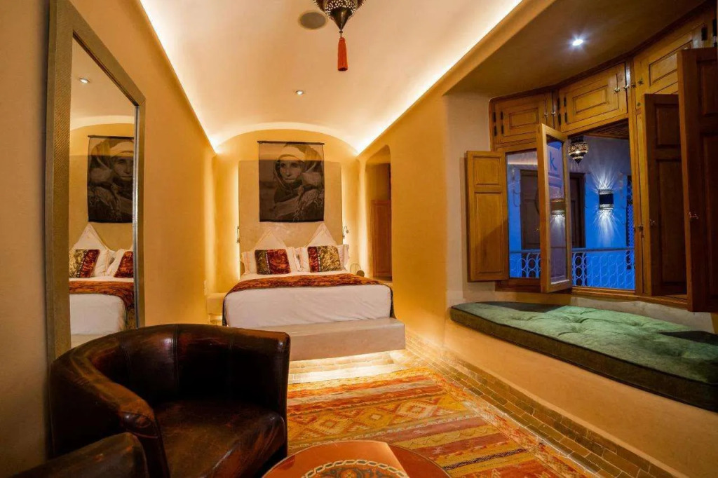 MAISON MK Adults ONLY - Music Riad