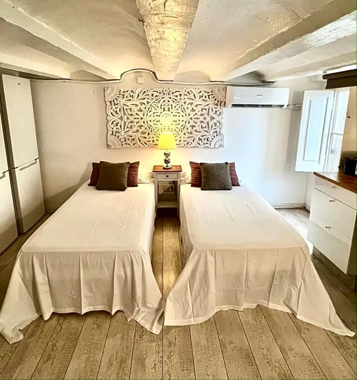 Erandi Ramblas Rooms