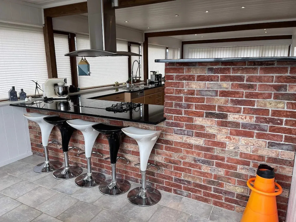 6 person holiday home in MOSTERHAMN