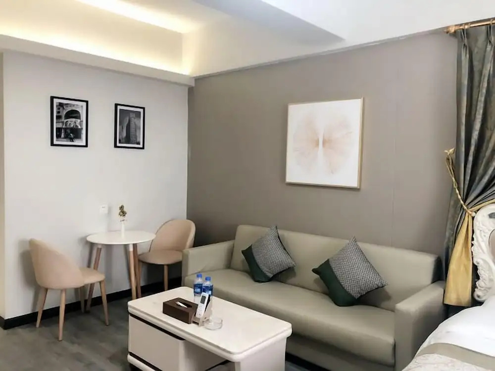 Ruide Apartment Xiaobei Railway Station