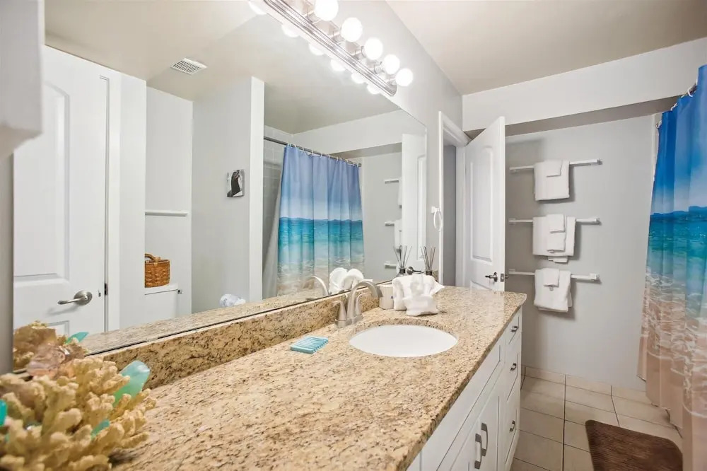 Oceanfront Gem: Elegant 3BR Condo in St. Augustine